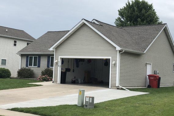 Roof Replacement in Huxley, Iowa